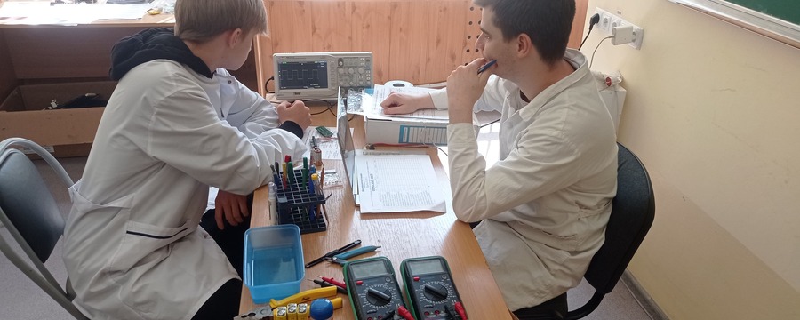 Квалификационный экзамен в группе 3ЭПУ1 по модулю ПМ04 Монтажник радиоэлектронной аппаратуры и приборов.